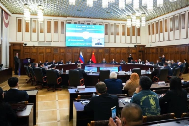 В Хабаровске начался XIV Форум ректоров вузов России и Китая.
