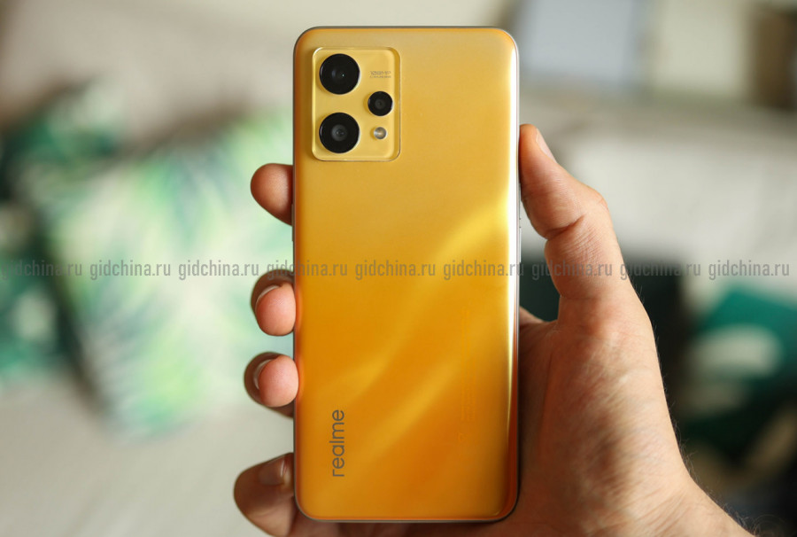 Tecno и Realme планируют открыть свои собственные магазины в России