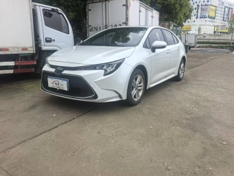 TOYOTA-LEVIN