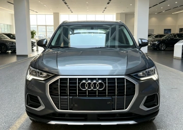 AUDI Q3 2022 35TFSI 7017